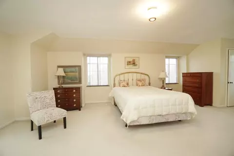 122 Forest Ave, Wyoming, OH 45215 photo 14
