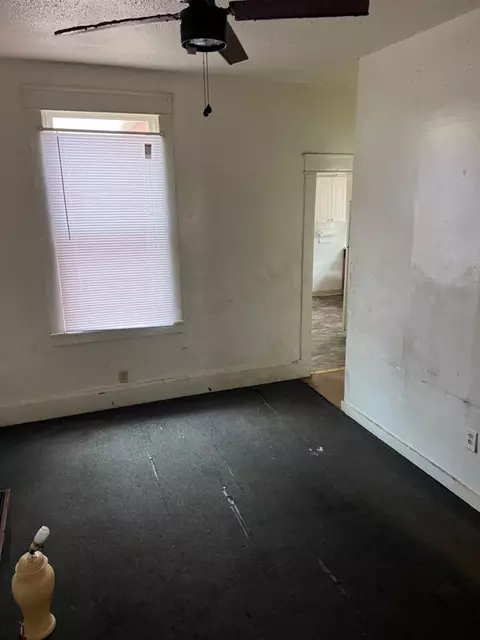 2010 Powers St, Cincinnati, OH 45223 photo 9