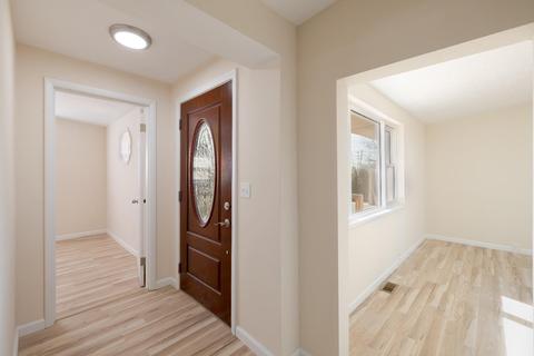 576 Terrace View Dr, Cincinnati, OH 45255 photo 4