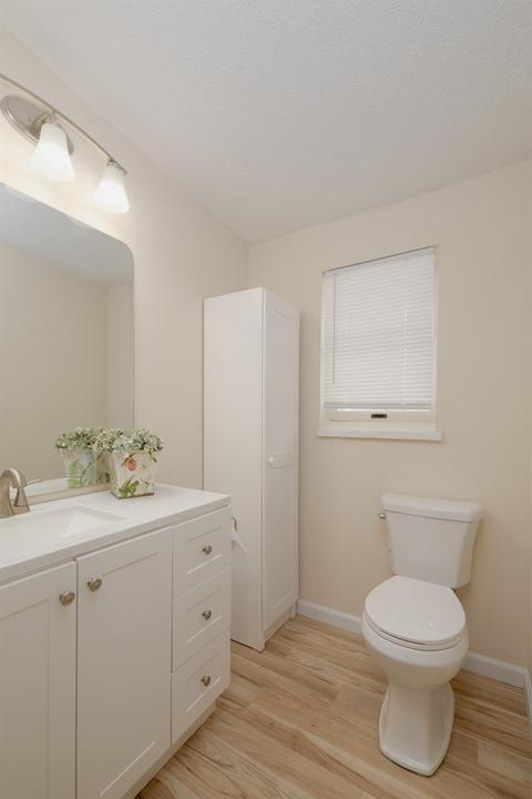 576 Terrace View Dr, Cincinnati, OH 45255 photo 23