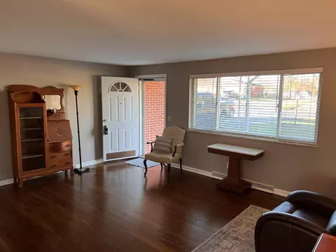 655 Wilfert Dr, Cincinnati, OH 45245 photo 4