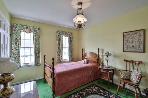 10347 Lochcrest Dr, Cincinnati, OH 45231 photo 22