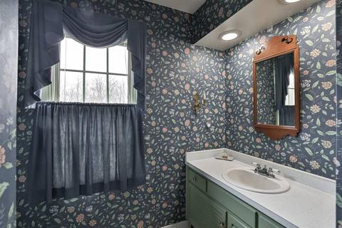 10347 Lochcrest Dr, Cincinnati, OH 45231 photo 30