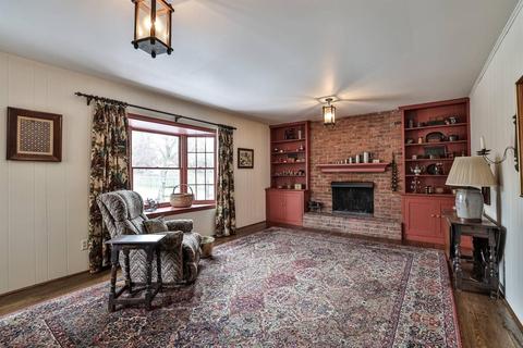 10347 Lochcrest Dr, Cincinnati, OH 45231 photo 8
