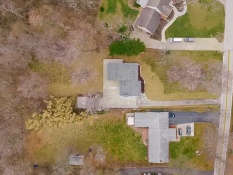 7809 View Place Dr, Cincinnati, OH 45224 photo 3