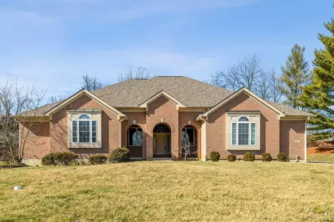11465 Brittany Woods Ln, Cincinnati, OH 45249