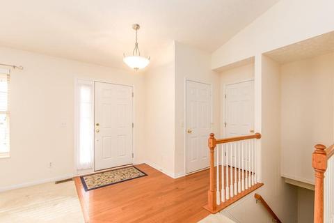 3005 Limestone Cir, Cincinnati, OH 45239 photo 4