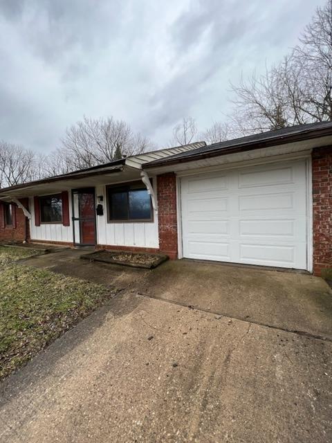 1005 Huffman Ct, Cincinnati, OH 45231 photo 2