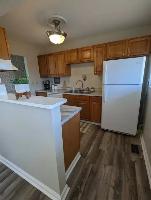 8688 Balboa Dr, Cincinnati, OH 45231 photo 9