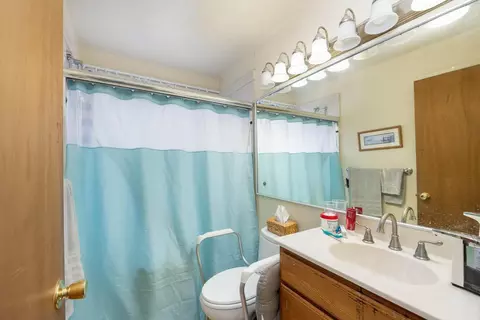 1190 Madeleine Cir, Cincinnati, OH 45231 photo 12