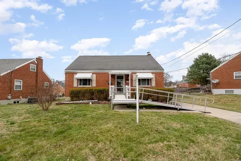 1190 Madeleine Cir, Cincinnati, OH 45231 photo 1