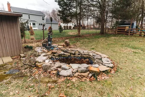 7953 Bearcreek Dr, Cincinnati, OH 45249 photo 8