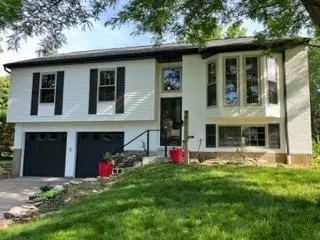 7953 Bearcreek Dr, Cincinnati, OH 45249 photo 1