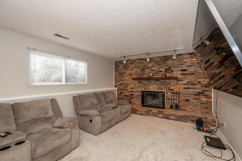5472 Dengail Dr, Cincinnati, OH 45238 photo 6