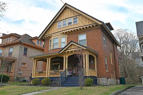 835 Mitchell Ave, Cincinnati, OH 45229 photo 2