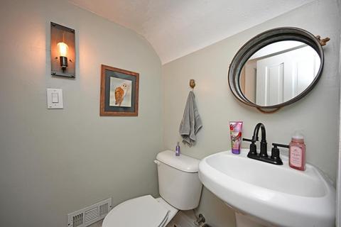 835 Mitchell Ave, Cincinnati, OH 45229 photo 18