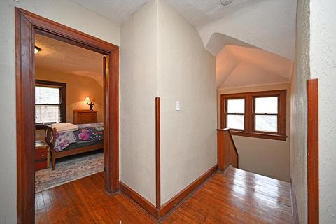 835 Mitchell Ave, Cincinnati, OH 45229 photo 32