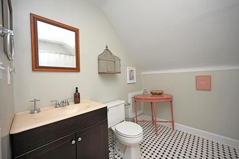 835 Mitchell Ave, Cincinnati, OH 45229 photo 35