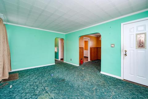 6930 Bramble Ave, Cincinnati, OH 45227 photo 9