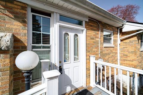 6930 Bramble Ave, Cincinnati, OH 45227 photo 5