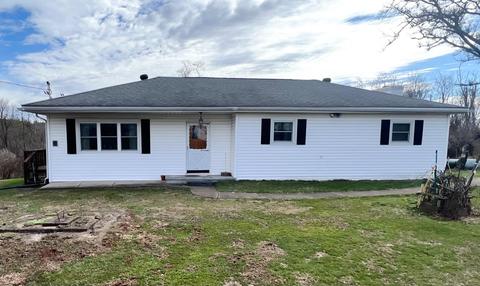 1510 Dugan, Belpre, OH 45714