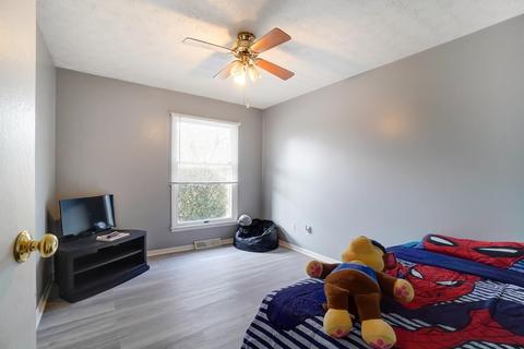2644 Cyclorama Dr, Cincinnati, OH 45211 photo 25