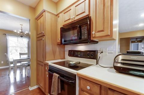 2644 Cyclorama Dr, Cincinnati, OH 45211 photo 10