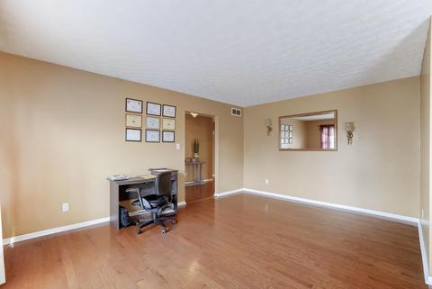 2644 Cyclorama Dr, Cincinnati, OH 45211 photo 6