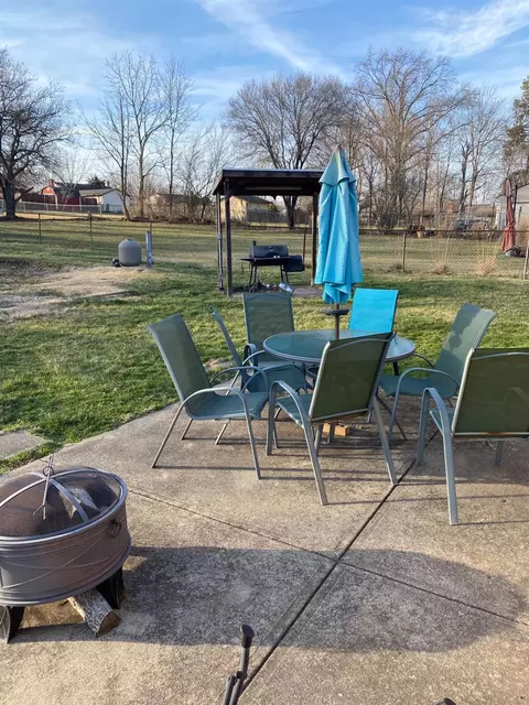 9233 Ranchill Dr, Cincinnati, OH 45231 photo 25