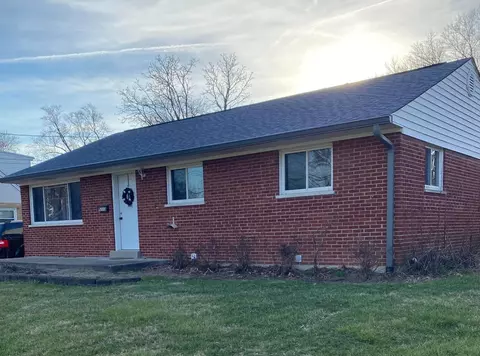 9233 Ranchill Dr, Cincinnati, OH 45231 photo 1