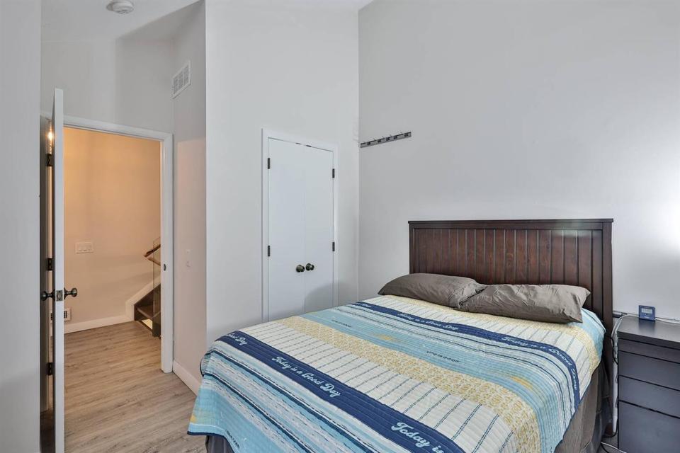  40 Rolling Hills Dr, Wyoming, OH 45215 photo 30