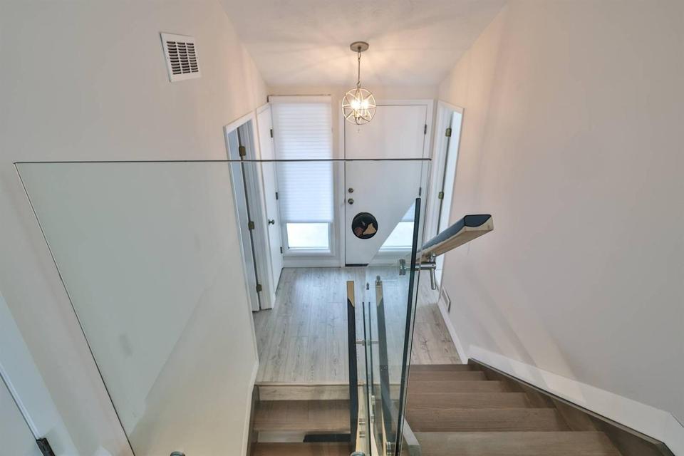  40 Rolling Hills Dr, Wyoming, OH 45215 photo 29