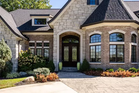 7886 Ayers Rd, Cincinnati, OH 45255 photo 3