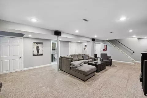 7137 Royalgreen Dr, Cincinnati, OH 45244 photo 31