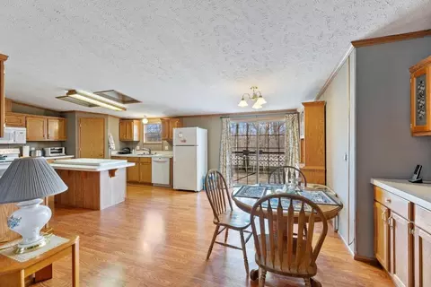5642 Thomas Rd, Georgetown, OH 45121 photo 3