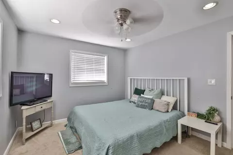 8647 Neptune Dr, Cincinnati, OH 45231 photo 11