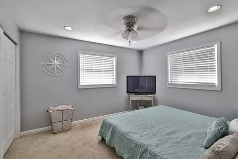 8647 Neptune Dr, Cincinnati, OH 45231 photo 10