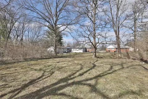 8647 Neptune Dr, Cincinnati, OH 45231 photo 18