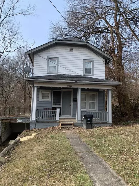3173 Saffer St, Cincinnati, OH 45211 photo 1