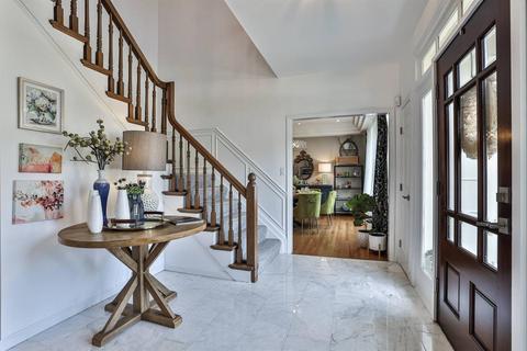 8905 Appleseed Dr, Cincinnati, OH 45249 photo 3