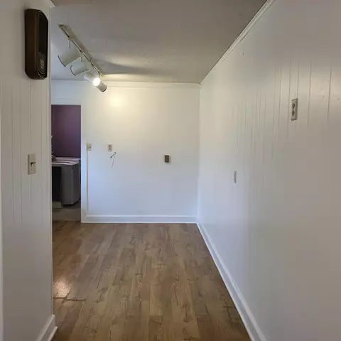 875 Hawthorne Dr, Cincinnati, OH 45245 photo 8