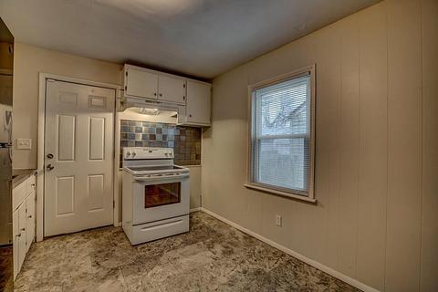 1902 Ashbrook Dr, Cincinnati, OH 45238 photo 7