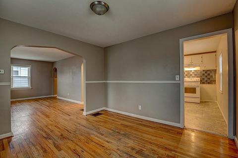 1902 Ashbrook Dr, Cincinnati, OH 45238 photo 3