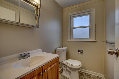 1902 Ashbrook Dr, Cincinnati, OH 45238 photo 14