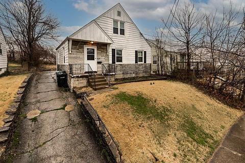 1902 Ashbrook Dr, Cincinnati, OH 45238 photo 1