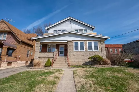 4112 Eighth St, Cincinnati, OH 45205 photo 2