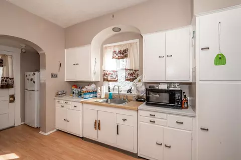 4112 Eighth St, Cincinnati, OH 45205 photo 4
