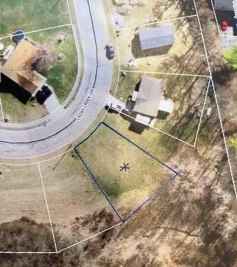 606 Cross Creek Dr, Wilmington, OH 45177