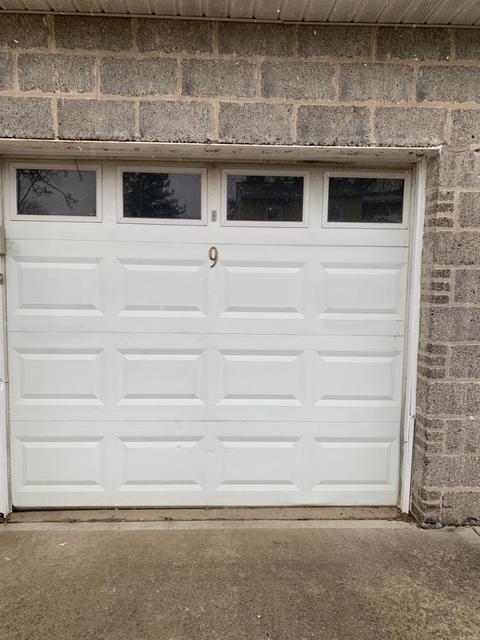 9 Brompton Ln, Greenhills, OH 45218 photo 3
