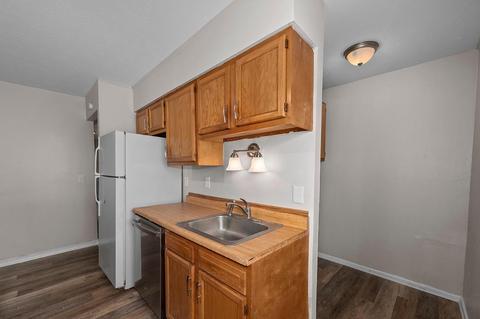 2160 Rangoon Ct, Forest Park, OH 45240 photo 9